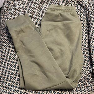 American Eagle Joggers